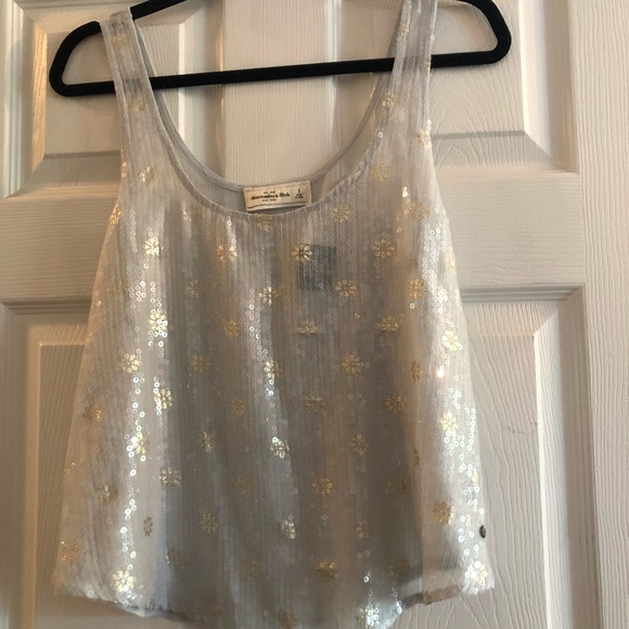 Abercrombie & Fitch Tops - Abercrombie sheer flower shirt